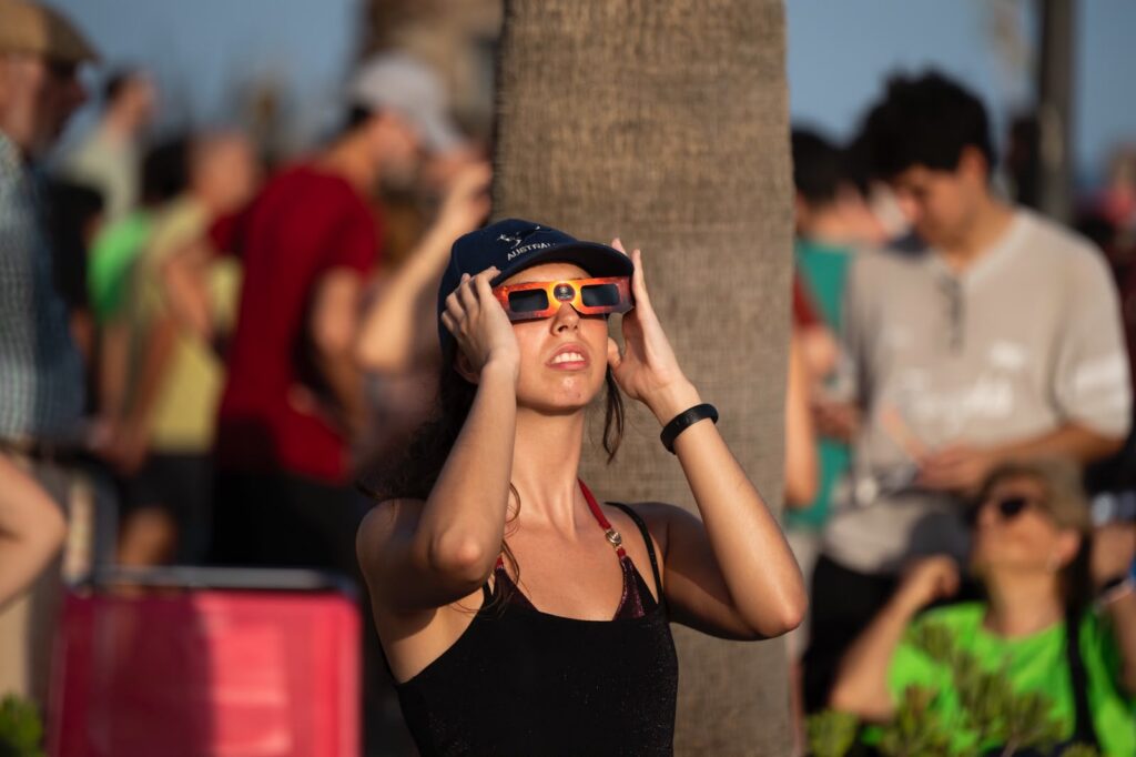 Les platges concentren la majoria d’espectadors de l’eclipsi a la Catalunya Nord