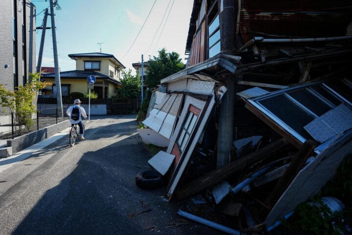 Habitatge malmès a Kumamoto després del terratrèmol (fotografia d’arxiu).
