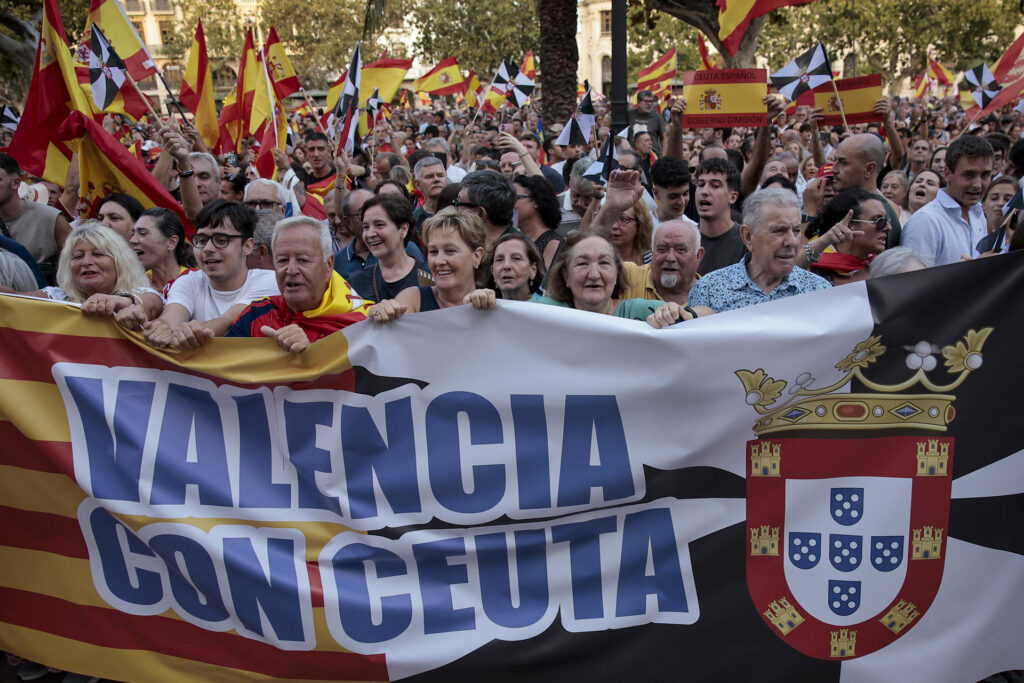 Un moment de la protesta a Val&egrave;ncia (fotografia: EFE / Biel Ali&ntilde;o).