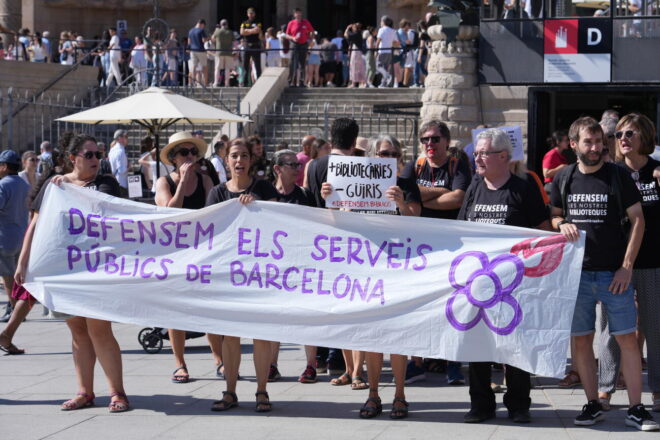 Les biblioteques de Barcelona, atrapades en un conflicte que s’enquista després de mesos de vaga