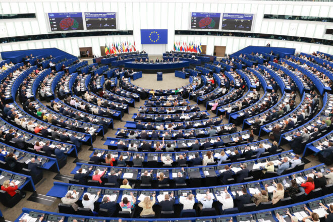 Més de cent eurodiputats reclamen a Von der Leyen que prohibeixi el comerç amb els assentaments israelians a Cisjordània
