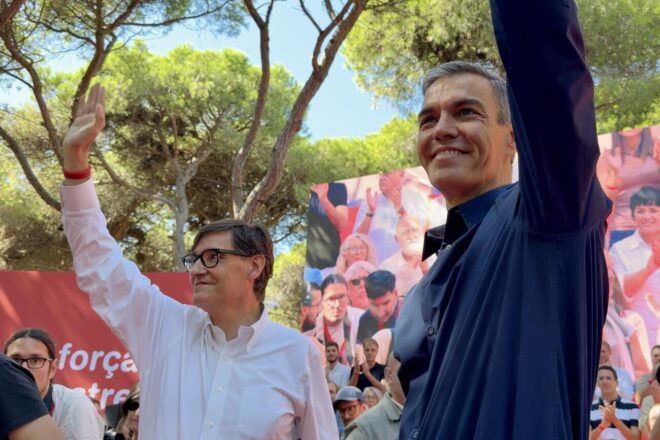La precipitació de Sánchez dinamita els plans d’Illa i els acords amb ERC