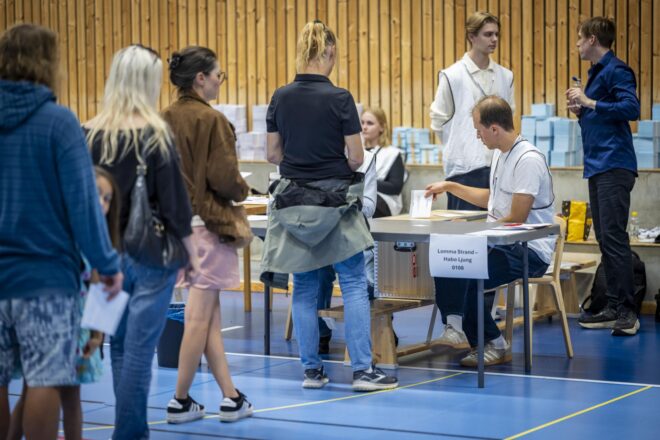 Els socialdemòcrates guanyarien les eleccions i l’extrema dreta perdria força a Suècia, segons un sondatge a peu d’urna