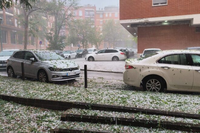 [VÍDEOS] Una tempesta s’acarnissa amb Girona i descarrega amb intensitat en menys de deu minuts