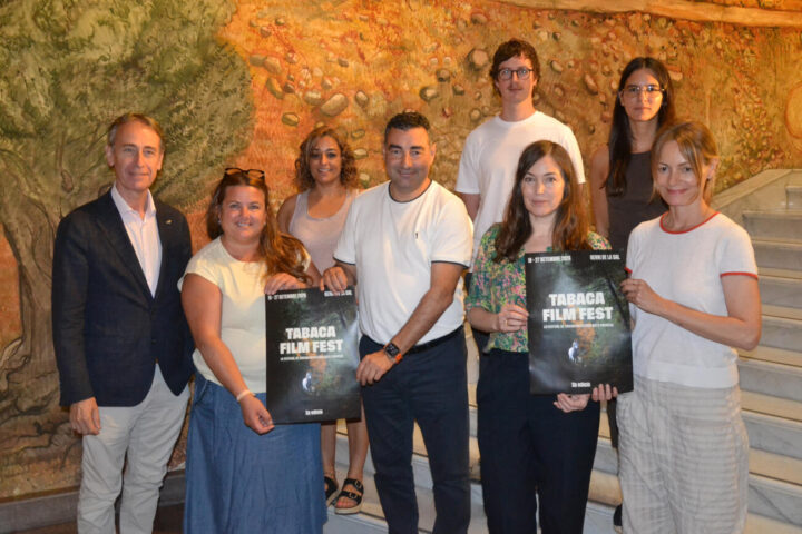 Un moment de la presentació del Tabaca Film Fest a la Diputació de Lleida (fotografia: ACN).