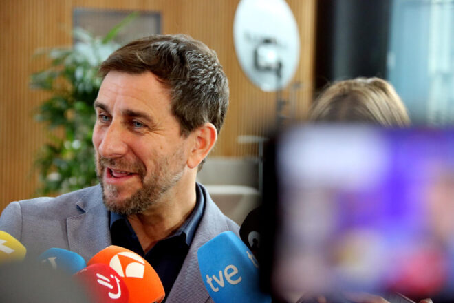Toni Comín tornarà a peu de l’exili el 24 d’octubre