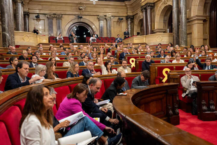 Una de les votacions de les resolucions finals del debat de política general al Parlament de Catalunya (fotografia: ACN).