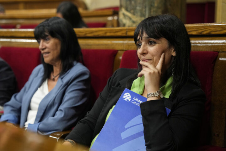 Orriols, al parlament (fotografia: EFE / Alejandro García).