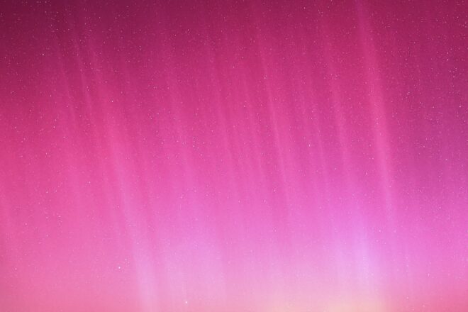 L’espectacular aurora SAR que ha tenyit de color vermell el cel de Prades