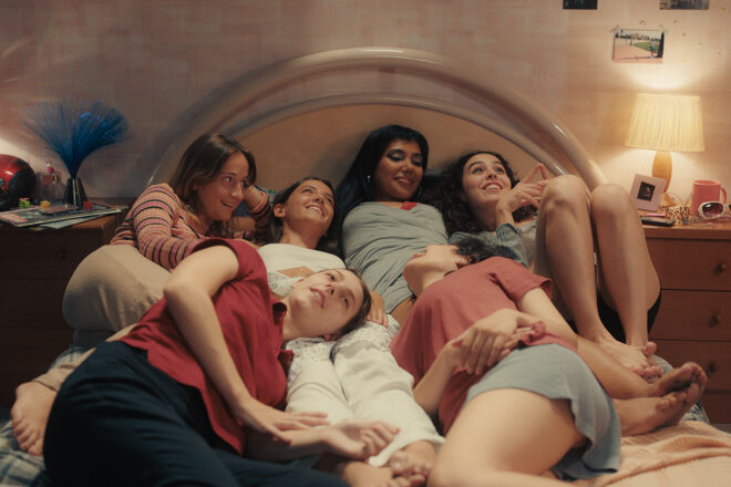 “Ho vivim soles i mal acompanyades”: un film aborda el tabú de l’avortament adolescent