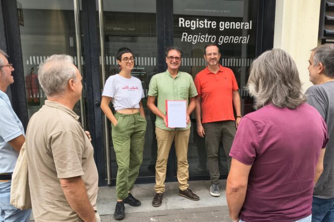 Els professors de la UPV reclamen al rectorat de capgirar l’escassa oferta de graus en català