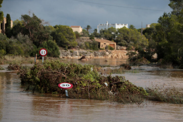 La pluja torrencial afecta el centre dels Països Catalans