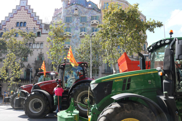 Tractorada