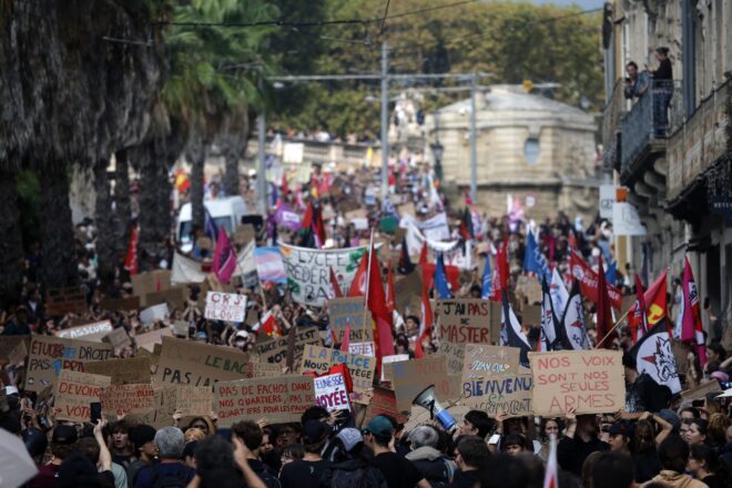 El govern francès suspèn les classes la resta de la setmana arran de les protestes estudiantils