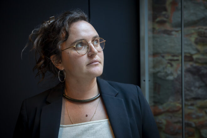 Èlia Borràs: “He vist més cotxes de luxe a Burkina Faso que no a Barcelona”