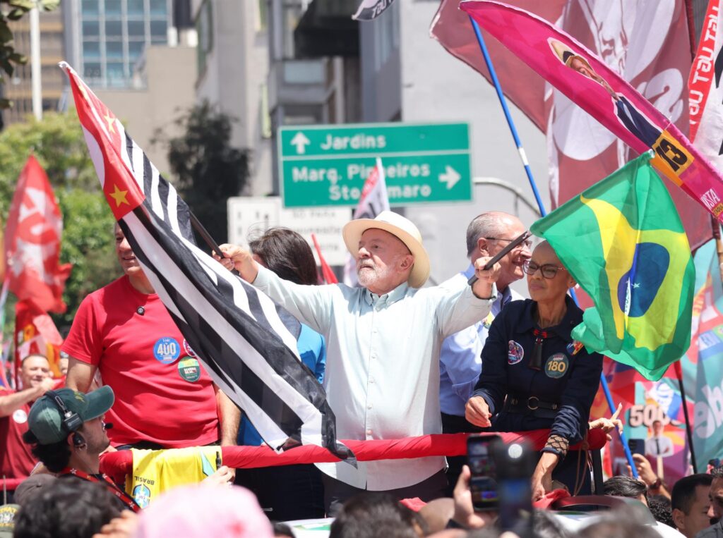 Lula encapçala les enquestes del Brasil davant Bolsonaro cara a les eleccions d’avui