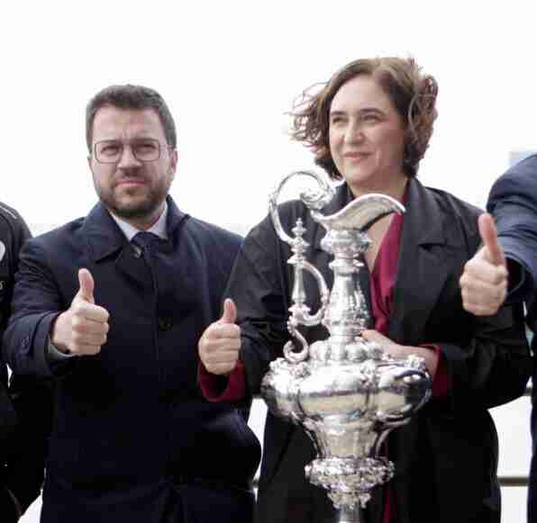 Carta a Ada Colau de València estant