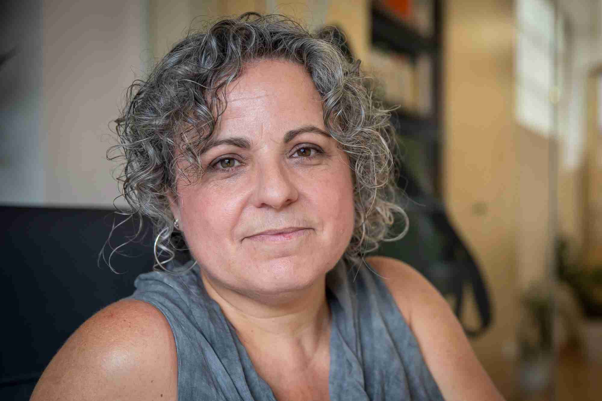 Núria Busquet: “Realment hi ha tants pares desastrosos? Hi ha un drama social darrere!”