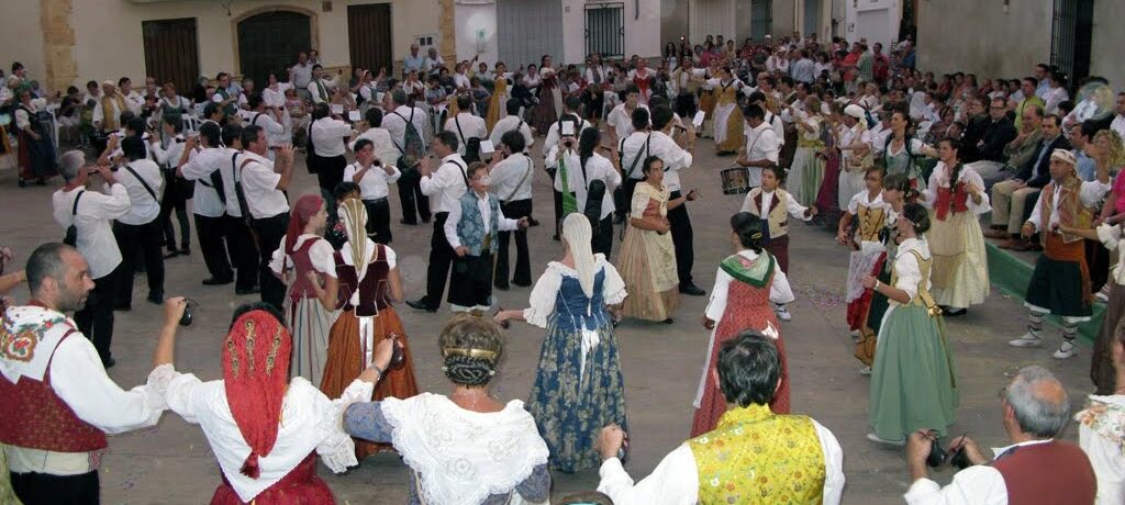 La festa de les danses de la Vall d'Albaida és una de iniciatives les impulsades cada any pel departament de Cultura de la Mancomunitat