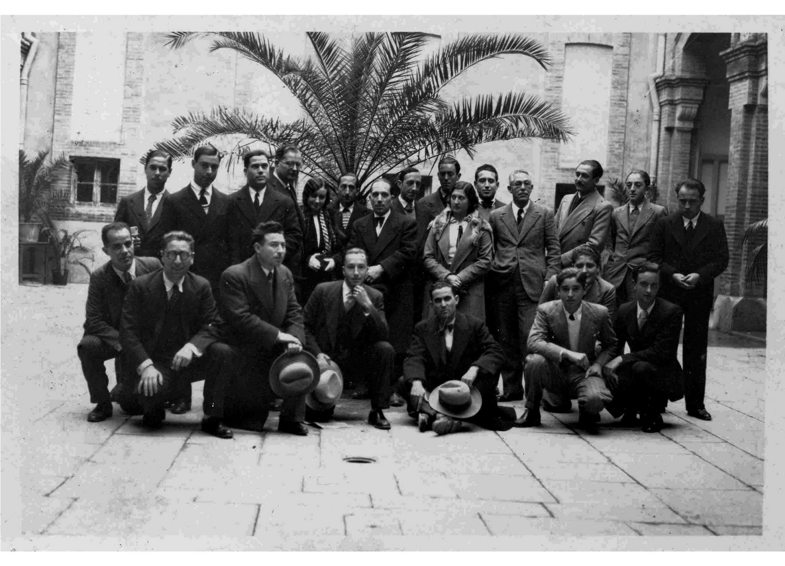 Assemblea de mestres a l’Institut de Batxillerat Francesc de Ribalta de Castelló de la Plana, el 30 de desembre de 1932, dies després de la signatura de les Normes de Castelló