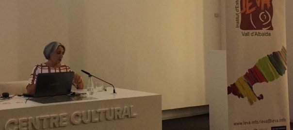 Conferència de Carmen Agulló en l'acte d'obertura de les jornades Pas de Dona