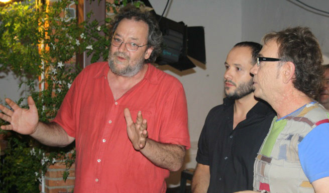 Toni Canet, amb Miquel Gil i Jordi Albinyana en l'enregistrament del vídeo 'La Cileta'