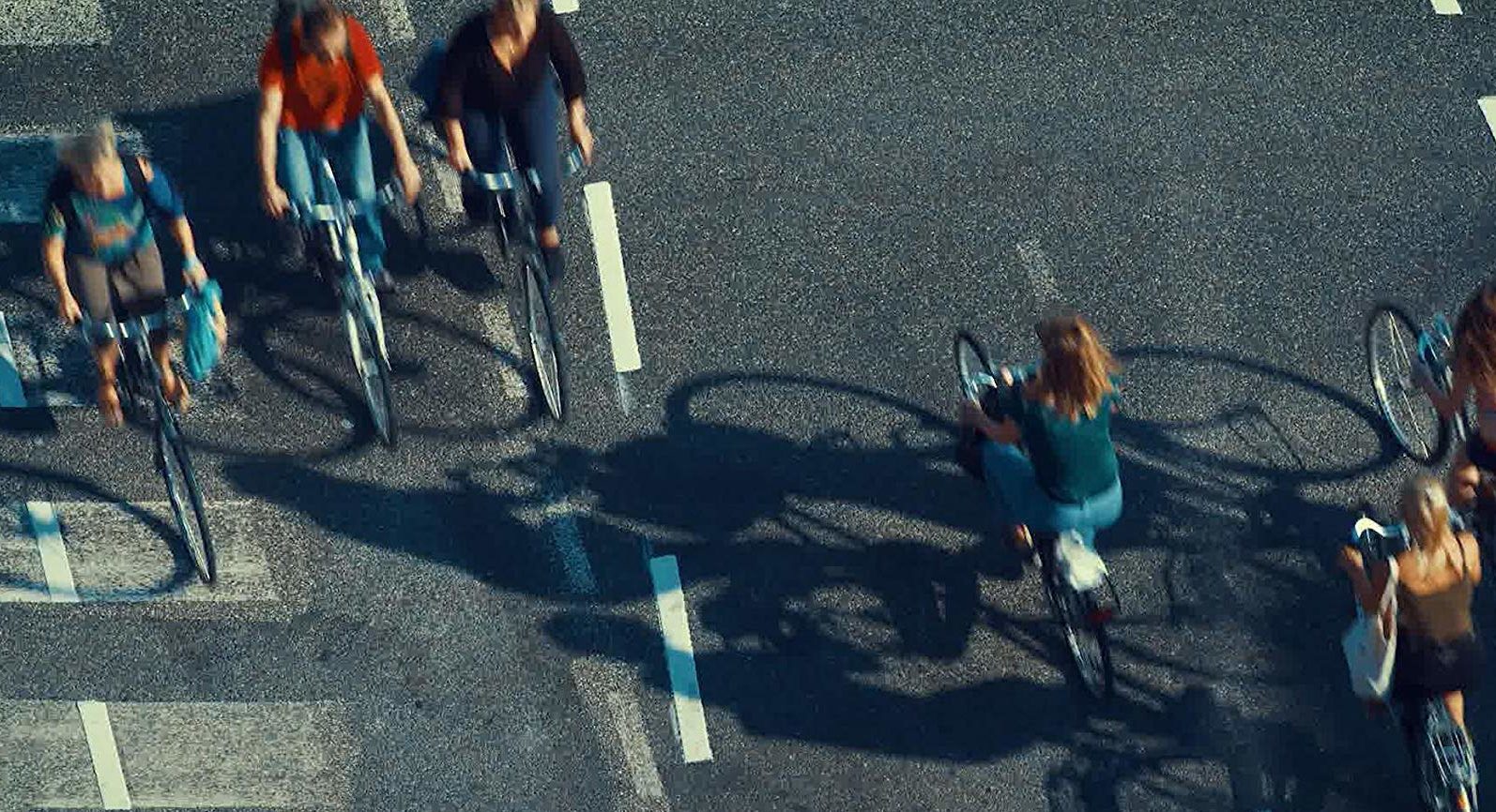 Fotograma de la pel·lícula 'Why we cycle' que es projectarà en la mostra