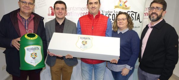 Lliurament del premi d'Ecovidrio a la comparsa Moros Espanyols d'Ontinyent