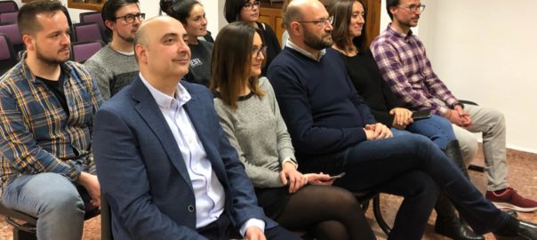 Pau Muñoz, en primer pla, serà el candidat a la batlia d'Agullent per Compromís