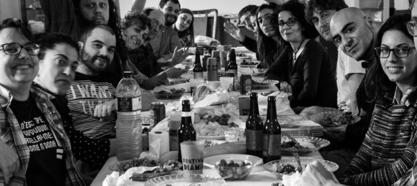 Primera jornada anti-romàntica. Fotografia: amorsplurals.cat
