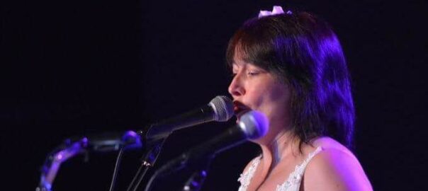 L'olleriana Eva Romero, una de les artistes del circuit Sonora, actuarà a Castelló de la Plana (Foto: Àngel Tejo)