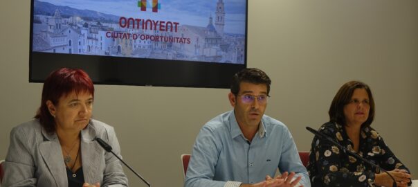 Roda de premsa de presentació de la iniciativa de l'autobús urbà gratuït