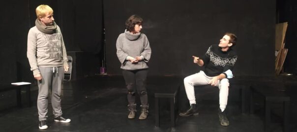 Un moment dels assajos de l'obra