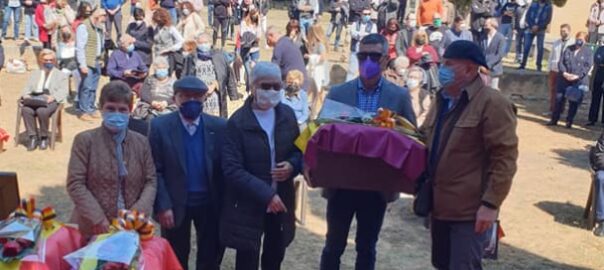 La família de Francisco Torregrosa rep les despulles del seu avantpassat