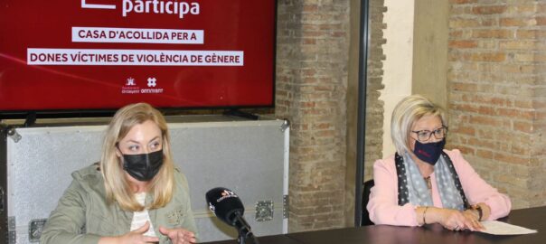 Les regidores Natàlia Enguix i Virtudes González han explicat l'adaptació dels habitatges