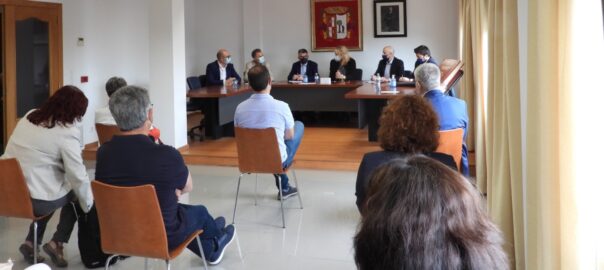 Reunió l'any passat de batles amb representants d'ADIF i la CHX