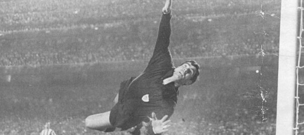 José A. Iríbar, porter de l'Atlètic Club de Bilbao