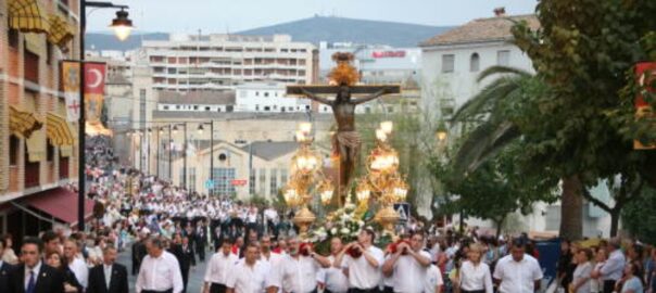 El trasllat del Crist és l'únic acte que es manté enguany (Fotografia: morosicristians.eu)