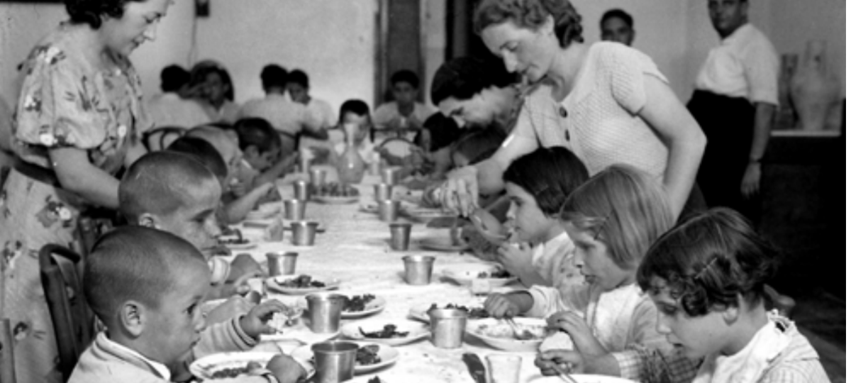 Menjador del Colegio Nacional de Ciegos instal·lat a Ontinyent durant la guerra © Luis Vidal
