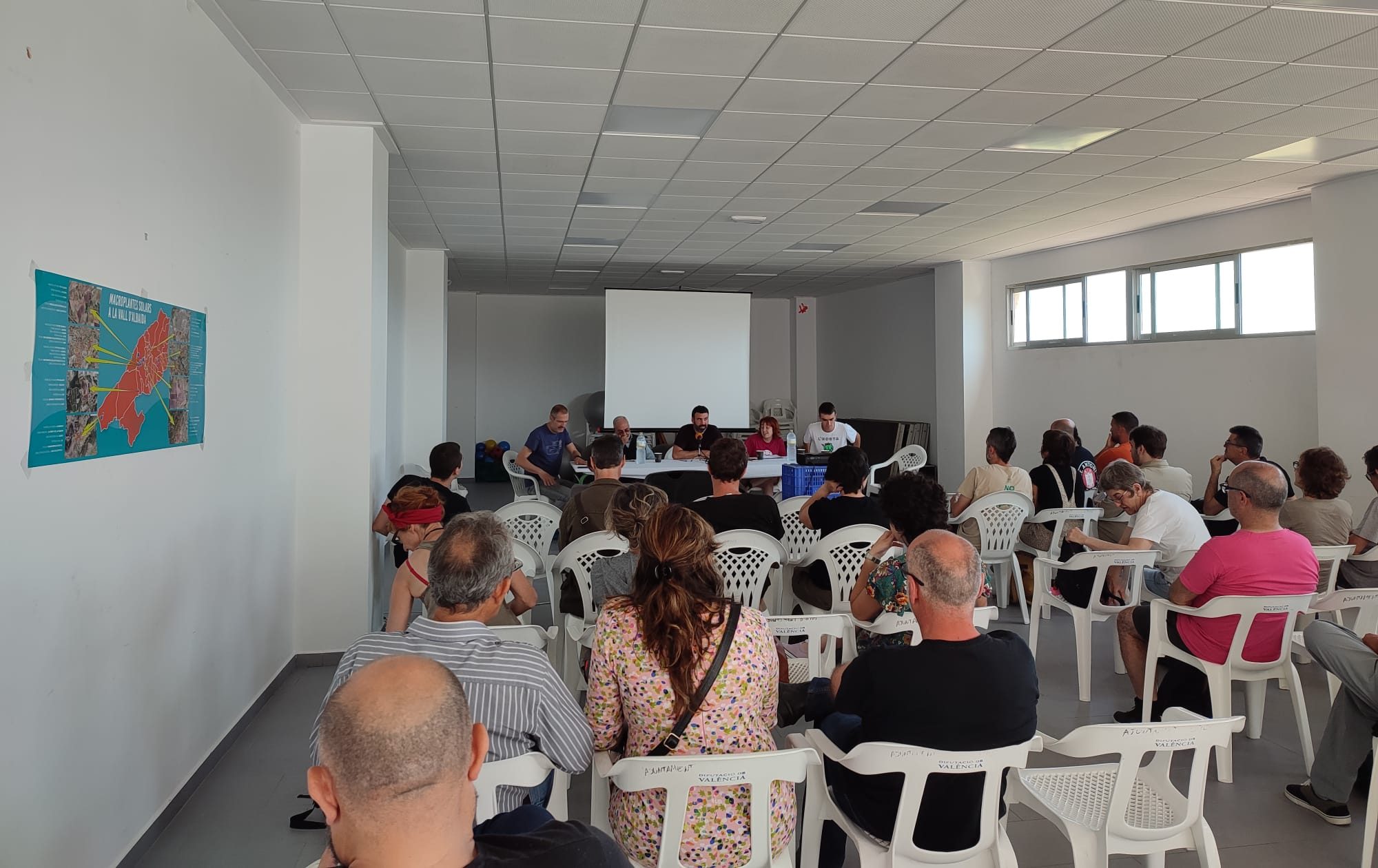 Aplec d'entitats a Otos on es va constituir la Plataforma en Defensa del Territori
