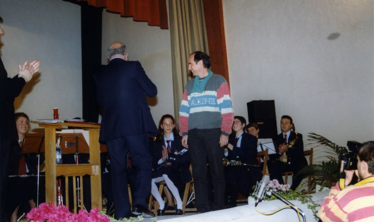 Lluís LLach en el concert de la SEM Santa Cecília de l'Olleria de 1993